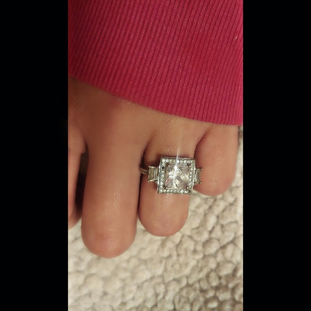 Size 8 Engagement or Promise Ring